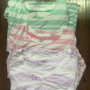 3 gap t-shirts